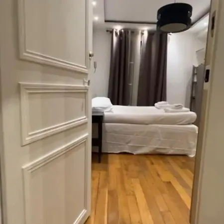 Luxury Flat Champs-elysees Monceau Apartamento